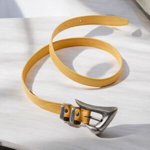 Free People Women’s Billie Leather Bohemian Metal Buckle Belt in the Size M/L